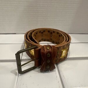 Vintage Betsy Johnson Women’s Small Studded Genuine Leather Belt